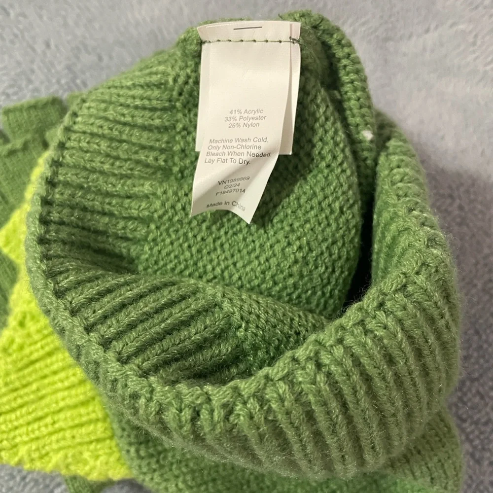 Children’s Green Dinosaur Beanie and Mittens Set